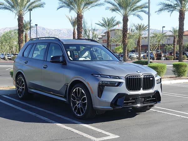 BMW X7 M60i 2026