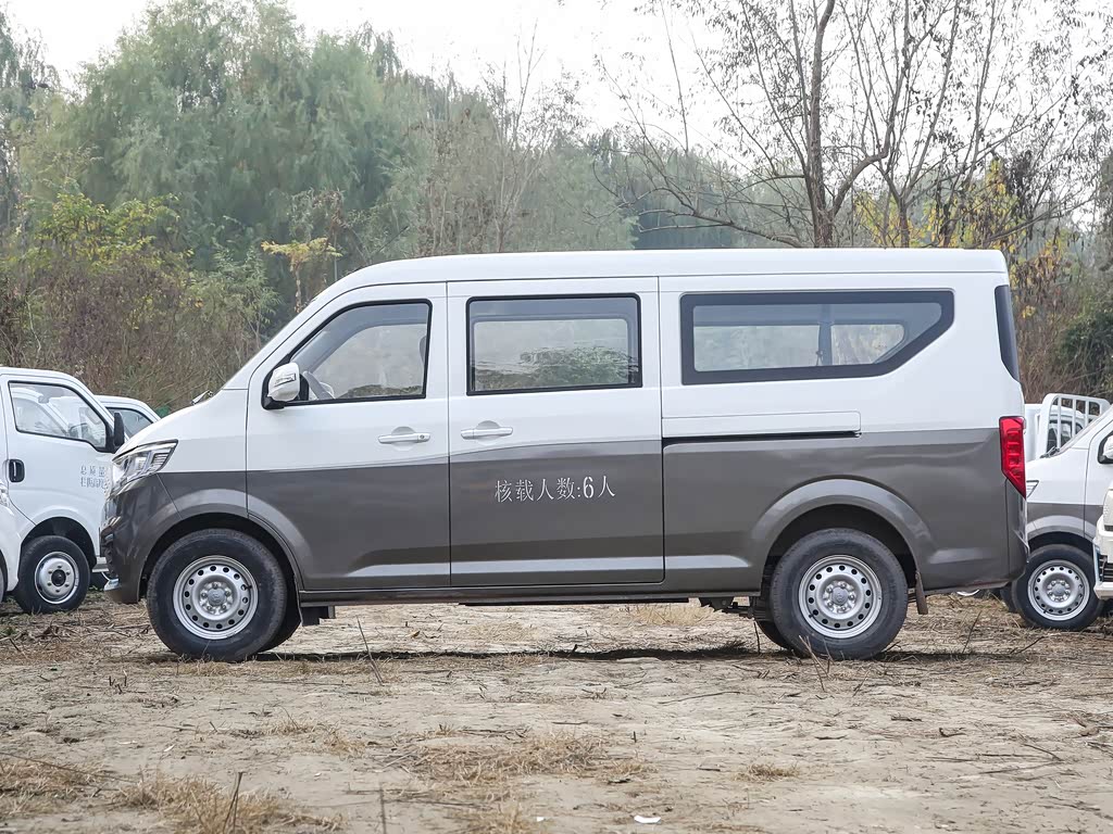 Changan Crossstar V5 EV 2025 — фото 43