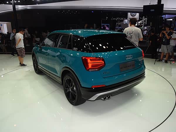 Audi Q2L 2025