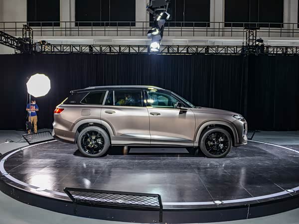 Audi Q6 2026
