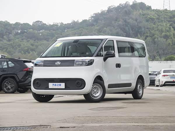 Maxus Dana V1 2026