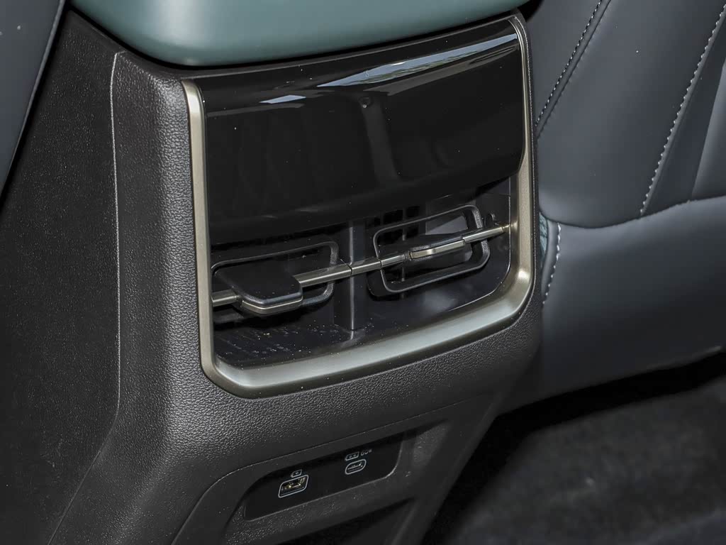 Jetour X90 C-DM 2025 — фото 150