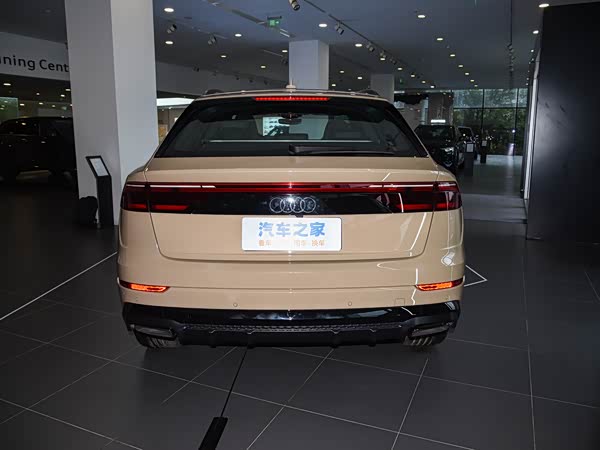 Audi Q8 2024