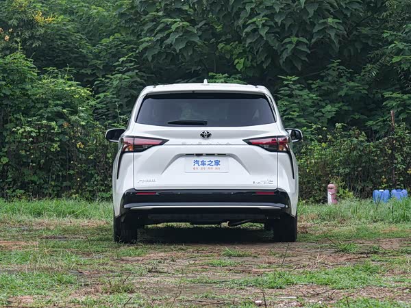 Toyota Sienna 2027