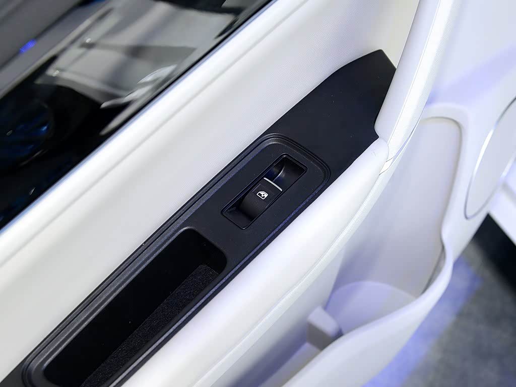 Dongfeng Fengxings50ev 2024 — фото 172