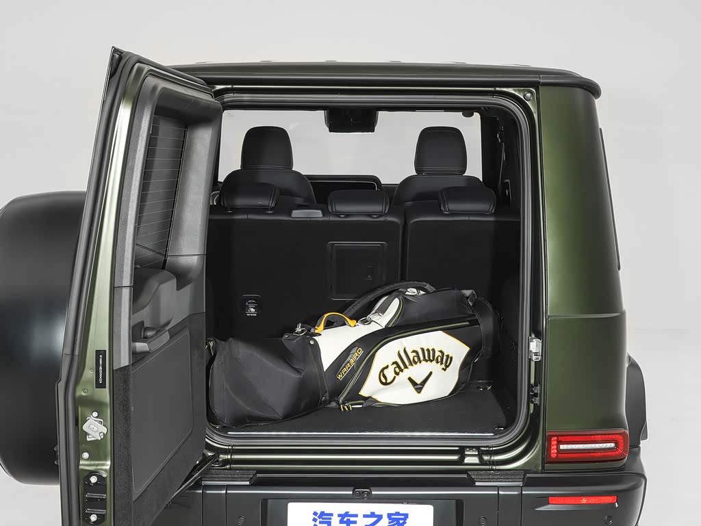 Mercedes-Benz G-Class 2026 — Сиденья и пространство, фото 18