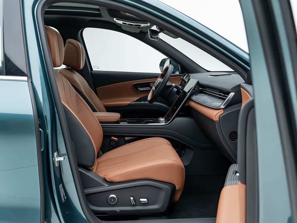 Chery Tiggo 8 2026 — фото 180
